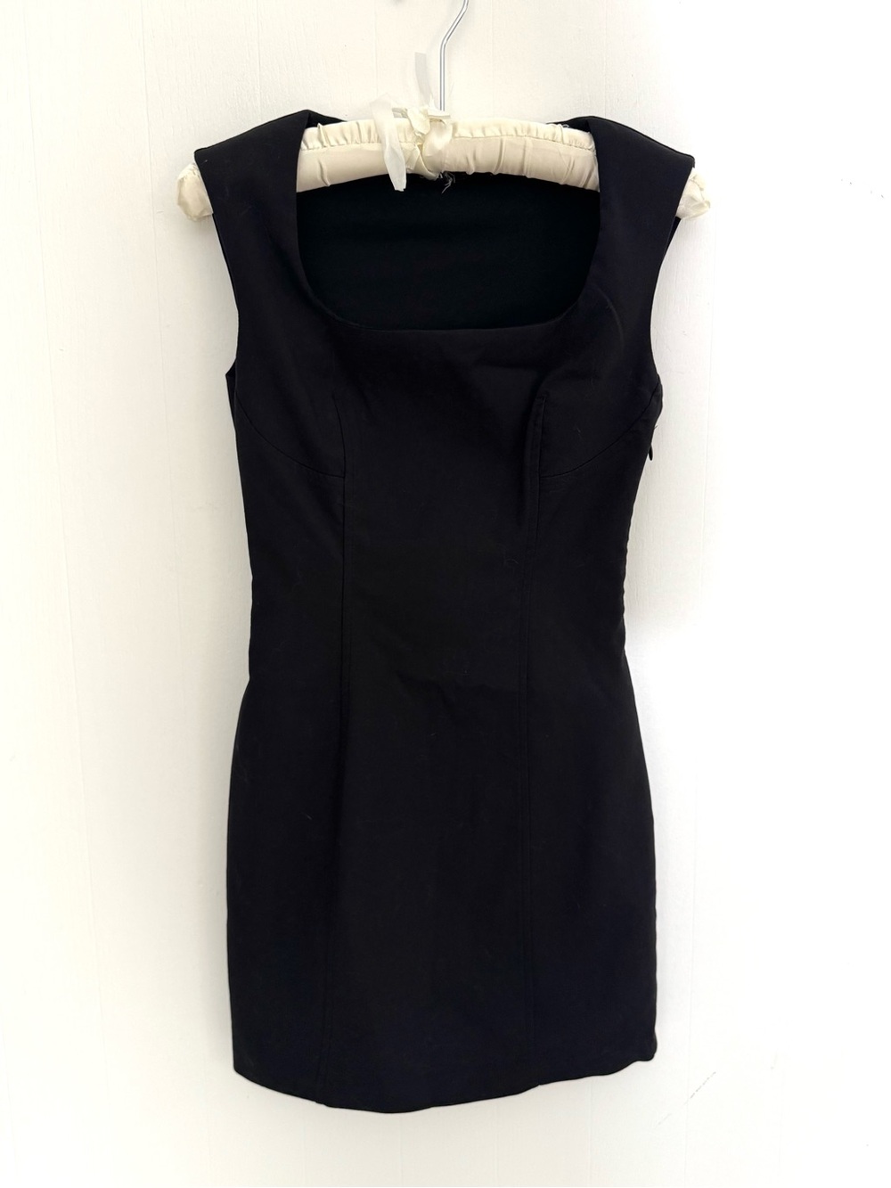 Black Sleeveless Shift Dress
